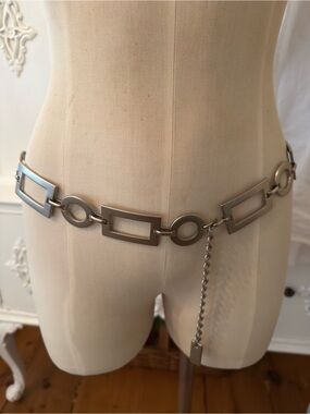 Vintage Y2K Escada Brushed Metal Chainlink Belt